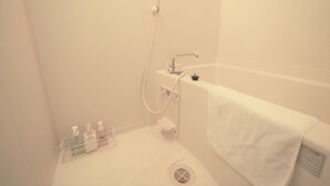 Camera Standard, 1 camera da letto | Bagno | Combinazione doccia/vasca, vasca da bagno a immersione totale