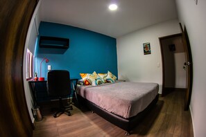 1 bedroom, iron/ironing board, WiFi, bed sheets - Carlito′s Way Food & lodging (Envigado)