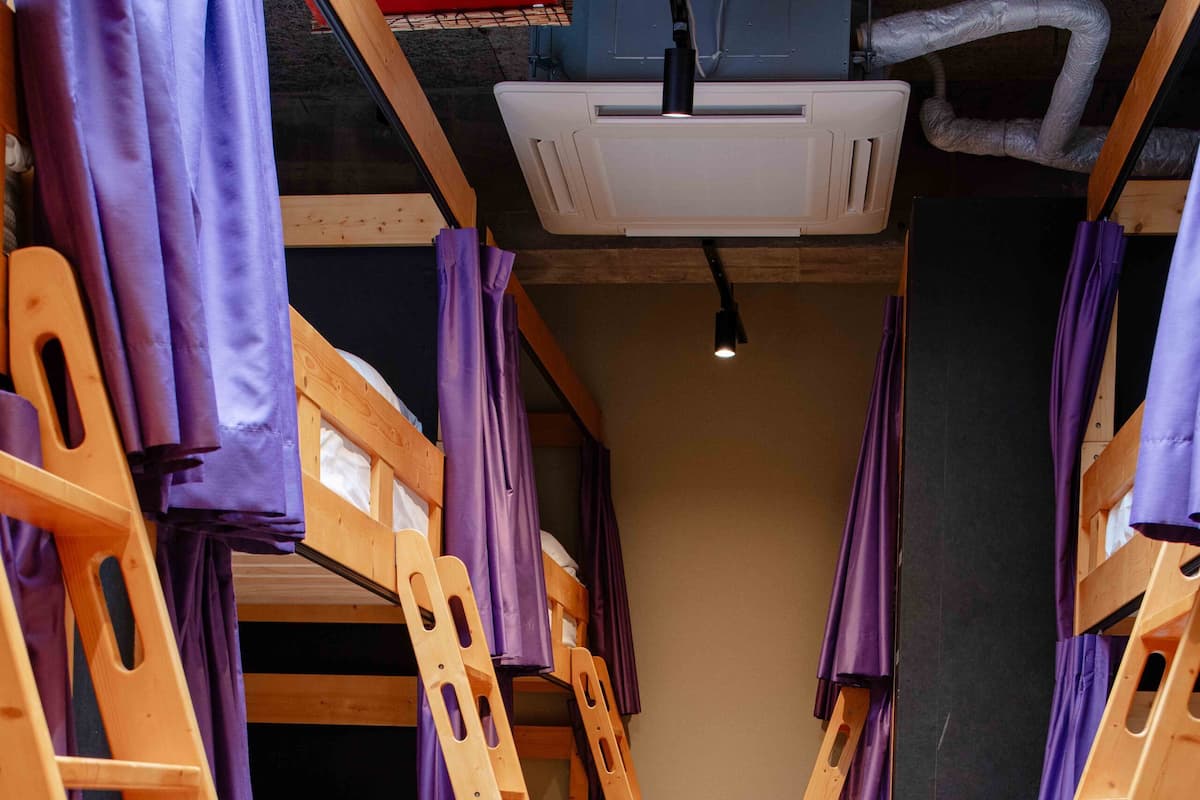 Caja de seguridad en la habitación, cortinas blackout y wifi gratis