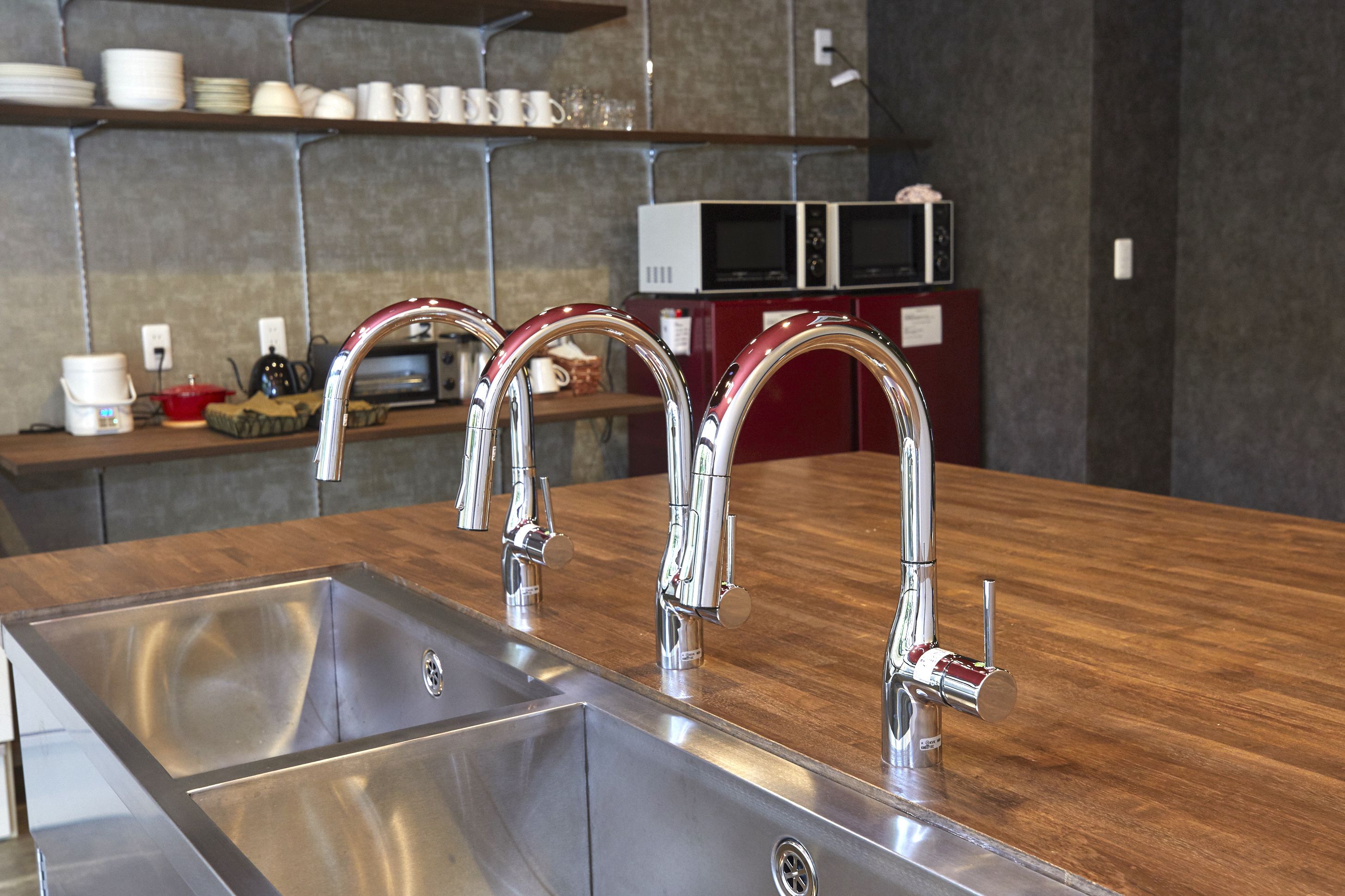 Fridge, microwave, stovetop, toaster