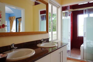 Bathroom - Lankenua Pool Suite with sea view (Island Garden City of Samal)