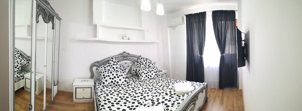 3 bedrooms, in-room safe, iron/ironing board, WiFi