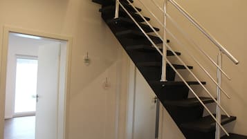 Ferienhaus, Mehrere Betten, Nichtraucher | Wohnbereich | Flachbildfernseher