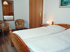 2 bedrooms
