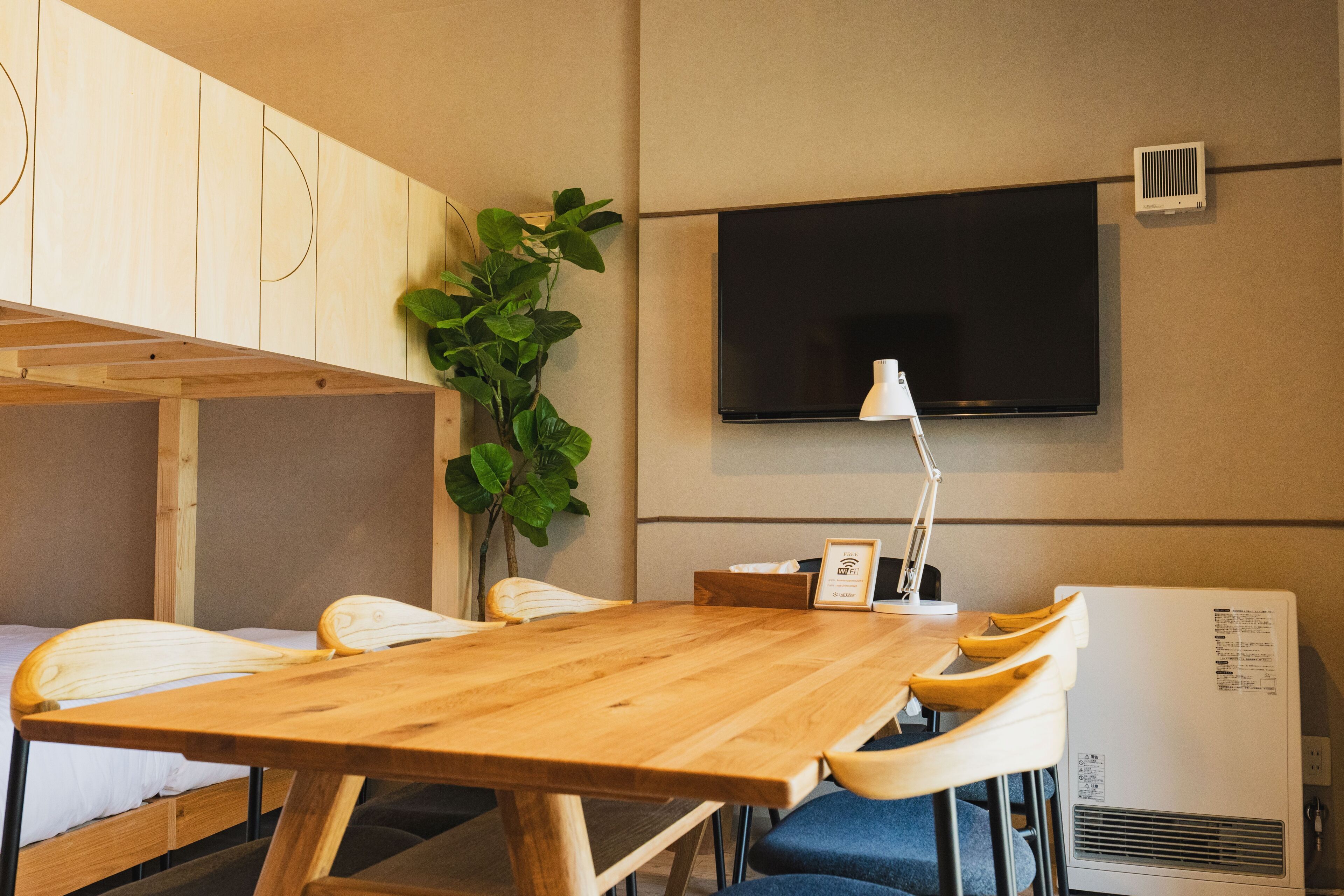 Superior Room, Non Smoking (502) | In-room dining
