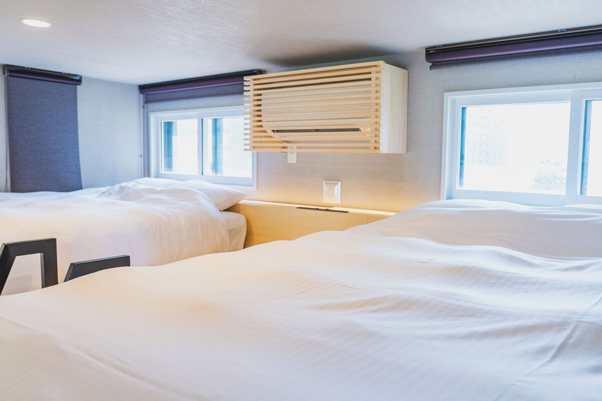 Superior Room, Non Smoking (501) | WiFi (free), bed sheets
