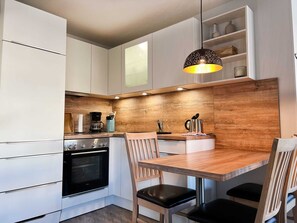 Imagen sin descripción, 3 de 18, botón