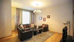 Apartment | Living room | Flat-screen TV - Hosthub - Apartment at Janashia str (Tbilisi)