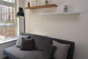 Apartment, 1 Double Bed with Sofa bed, Accessible | Iron/ironing board, free WiFi, bed sheets