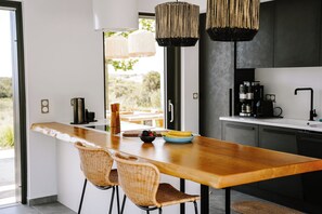 Villa, 2 soverom | Eget kjøkken | Kjøleskap, ovn, kokeplater og oppvaskmaskin