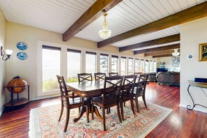 Dining - Waterfront dog-friendly home w/ free WiFi, central A/C, a dry sauna, & firepit (Oak Harbor)