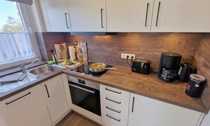 Kühlschrank, Ofen, Geschirrspüler