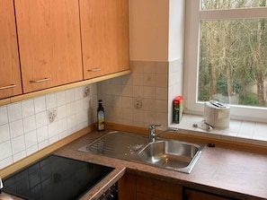 Fridge, oven