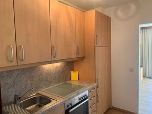 Fridge, oven, dishwasher