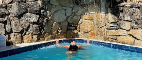 Outdoor pool, pool loungers