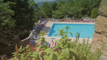 Außenpool (je nach Saison geöffnet)