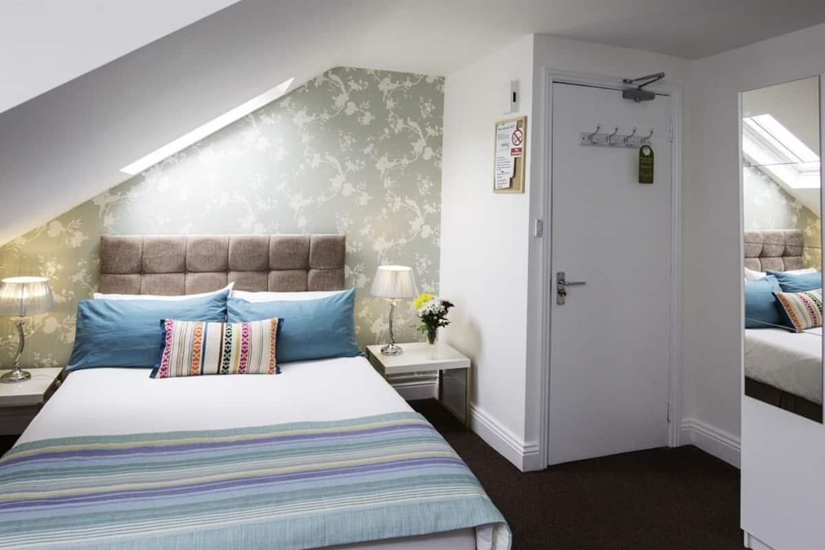 Double Room, Ensuite | 1 bilik tidur, seterika/papan seterika, Wi-fi percuma