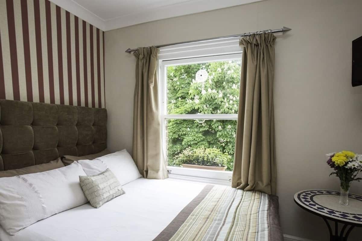 Single Room, Ensuite | 1 bilik tidur, seterika/papan seterika, Wi-fi percuma