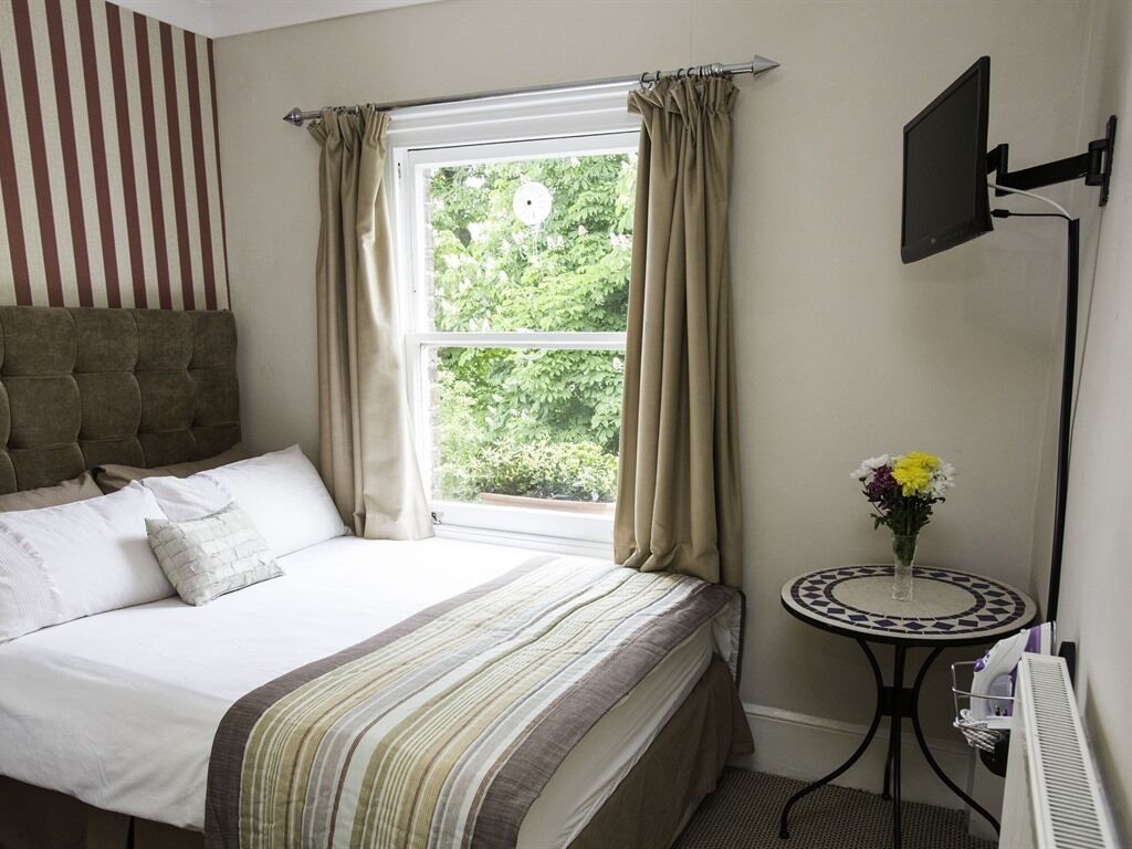 Phòng đơn, có phòng tắm riêng | Bàn ủi/dụng cụ ủi quần áo, truy cập Internet không dây miễn phí 