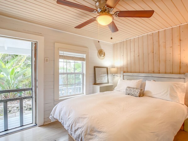 3 makuuhuonetta, silitysrauta/-lauta, Wi-Fi, vuodevaatteet