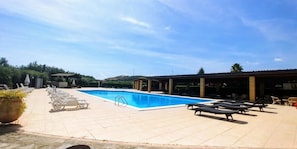 Seasonal outdoor pool - Amarcord (Spezzano Albanese)