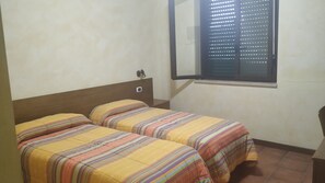 Twin Room | Desk, free WiFi, wheelchair access - Amarcord (Spezzano Albanese)