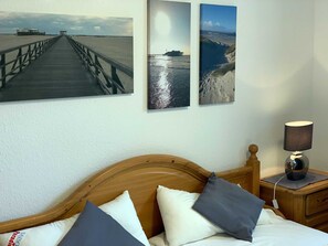 1 soverom, wi-fi og vekkerklokke