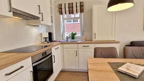 Køleskab, mikrobølgeovn, ovn, opvaskemaskine