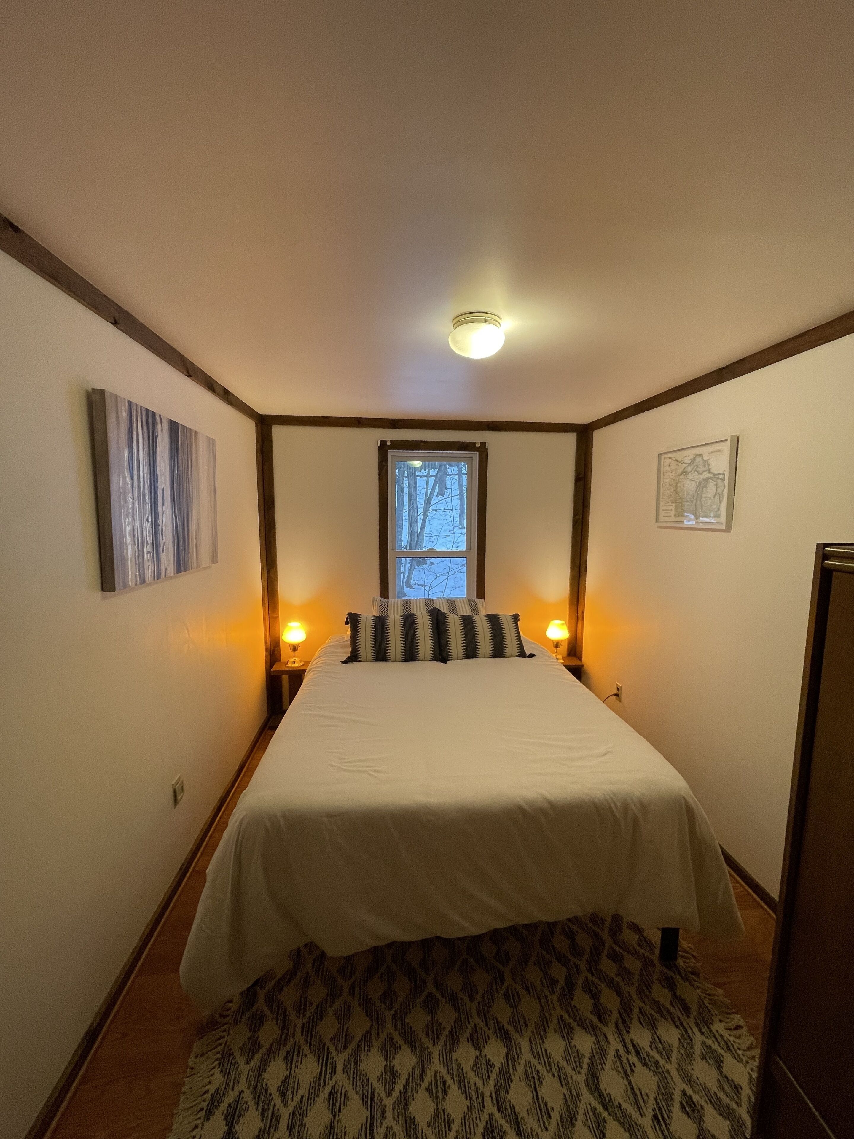 7 bedrooms, iron/ironing board, travel crib, free WiFi