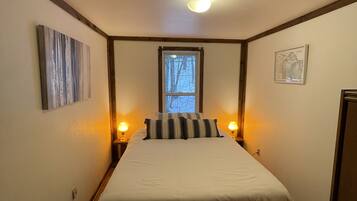 7 bedrooms, iron/ironing board, travel crib, free WiFi