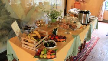 Colazione a buffet inclusa, servita tutte le mattine
