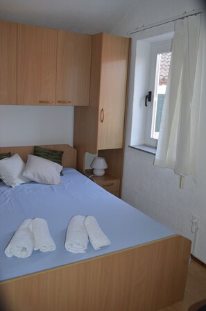 Apartment, Sea View | Soundproofing, free WiFi, bed sheets - Apartments Kastilac (Kastela)