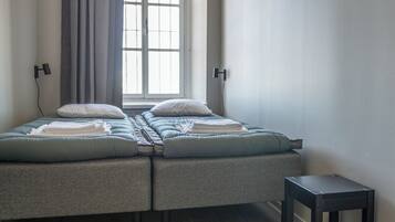 Economy Twin Room | Free WiFi, bed sheets