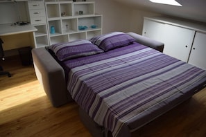 Apartment, Balcony | Soundproofing, free WiFi, bed sheets