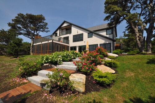 Sunny Popham Beachfront House located on the best beach in Maine