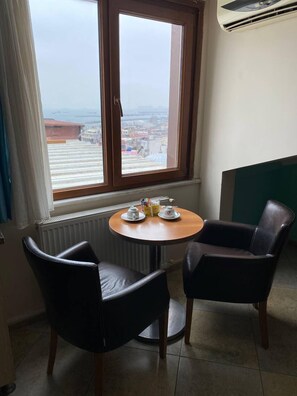 Superior-Doppelzimmer | Wohnbereich | LCD-Fernseher