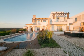Front of property - Arrifana Destination Boutique (Aljezur)