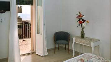 Zweibettzimmer, Balkon