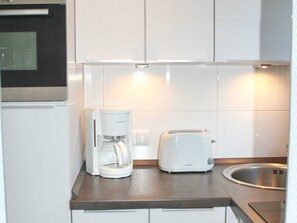 Køleskab, ovn, opvaskemaskine