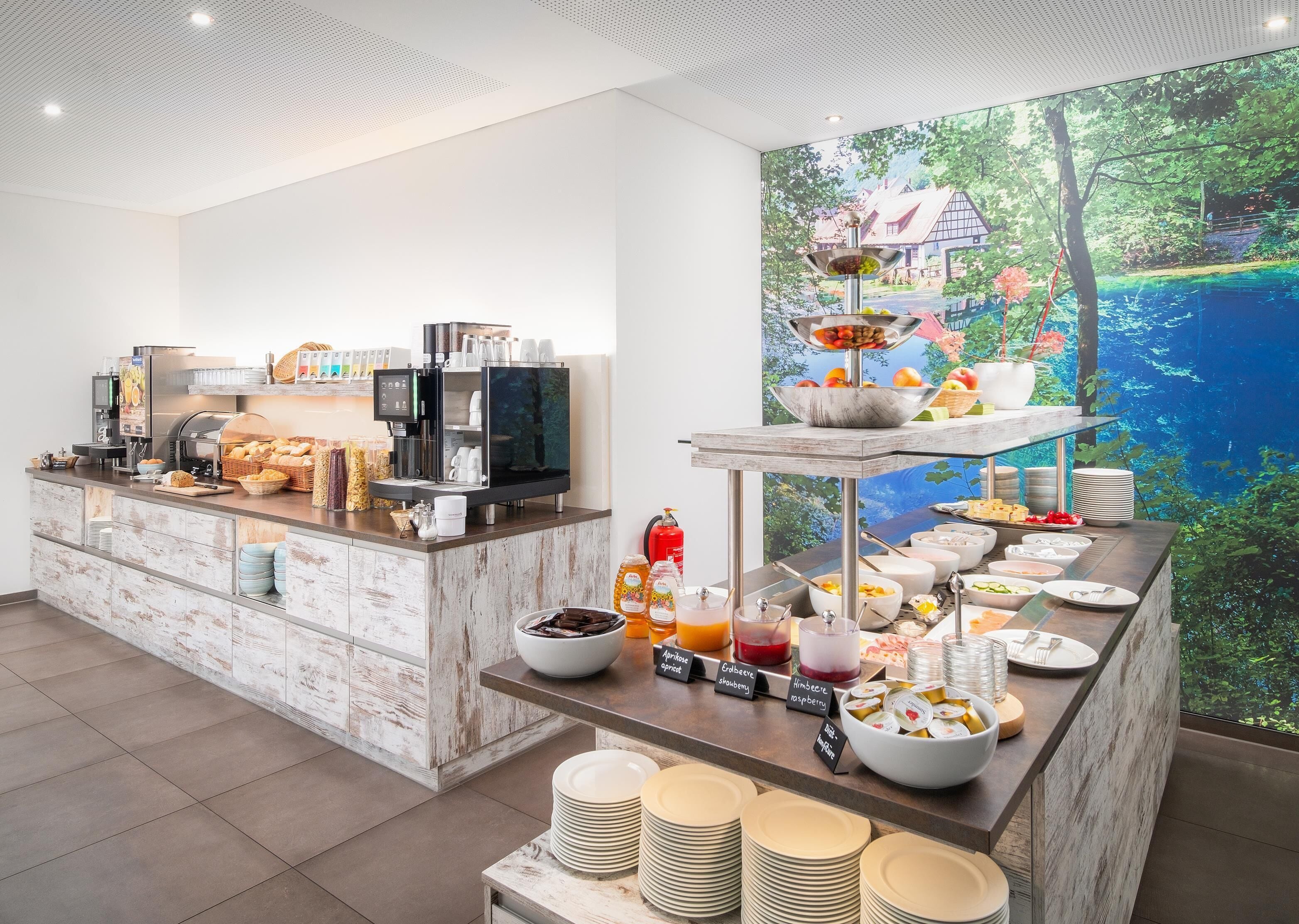 Free daily buffet breakfast