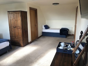 Habitació executiva, no fumadors, vistes al riu | Roba de llit d'alta qualitat, wifi gratuïta i roba de llit