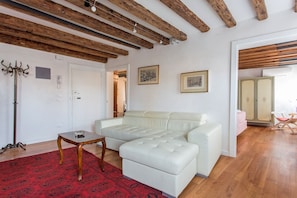 Appartement, 2 chambres | Aire de séjour