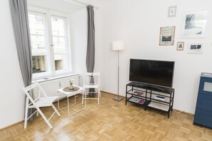 Design Apartment, 1 Bedroom, City View (incl. 60€ cleaning fee) | Living area