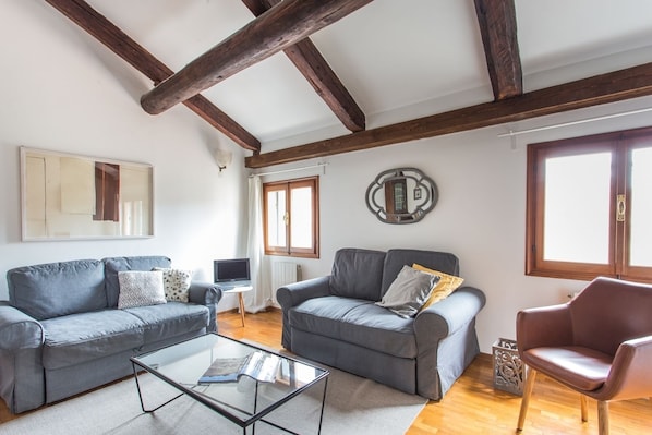 Apartment, 1 Schlafzimmer | Wohnbereich