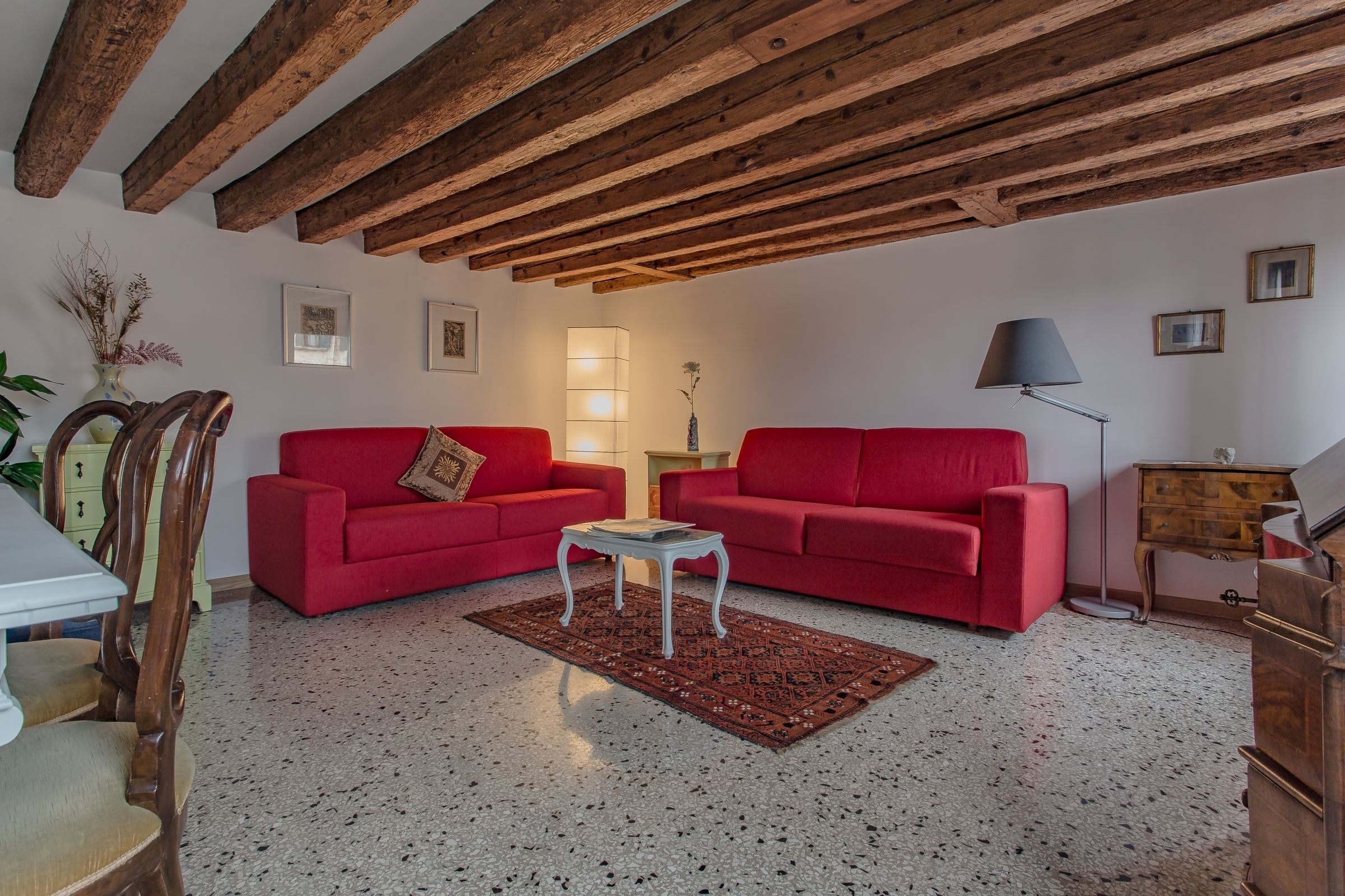 Apartment, 2 Bedrooms | Living area