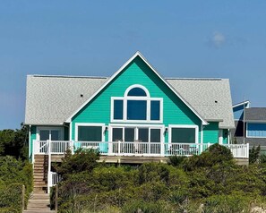 Exterior - Experience oceanfront luxury at Serenity's Star, a spacious 4BR home in Holden Beach. (Holden Beach)