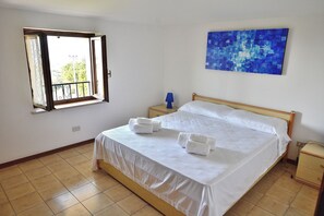 Διαμέρισμα, 2 Υπνοδωμάτια | 2 υπνοδωμάτια, σίδερο/σιδερώστρα, κούνιες/κρεβατάκια μω ρού 