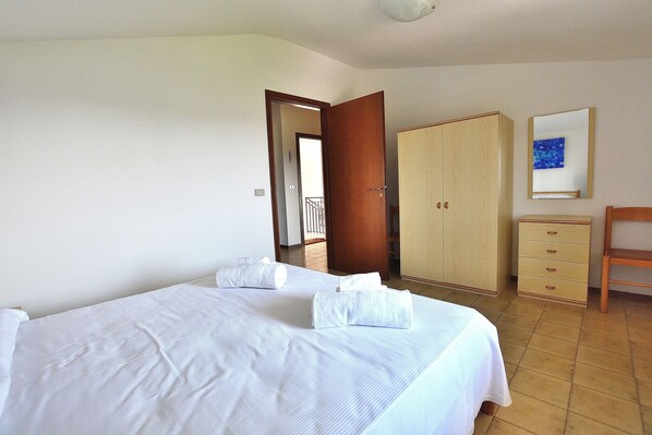 Apartment, 2 Bedrooms | 2 bedrooms, iron/ironing board, cribs/infant beds, free WiFi - Apartment Rosa Noisette With Pool (Lazise)