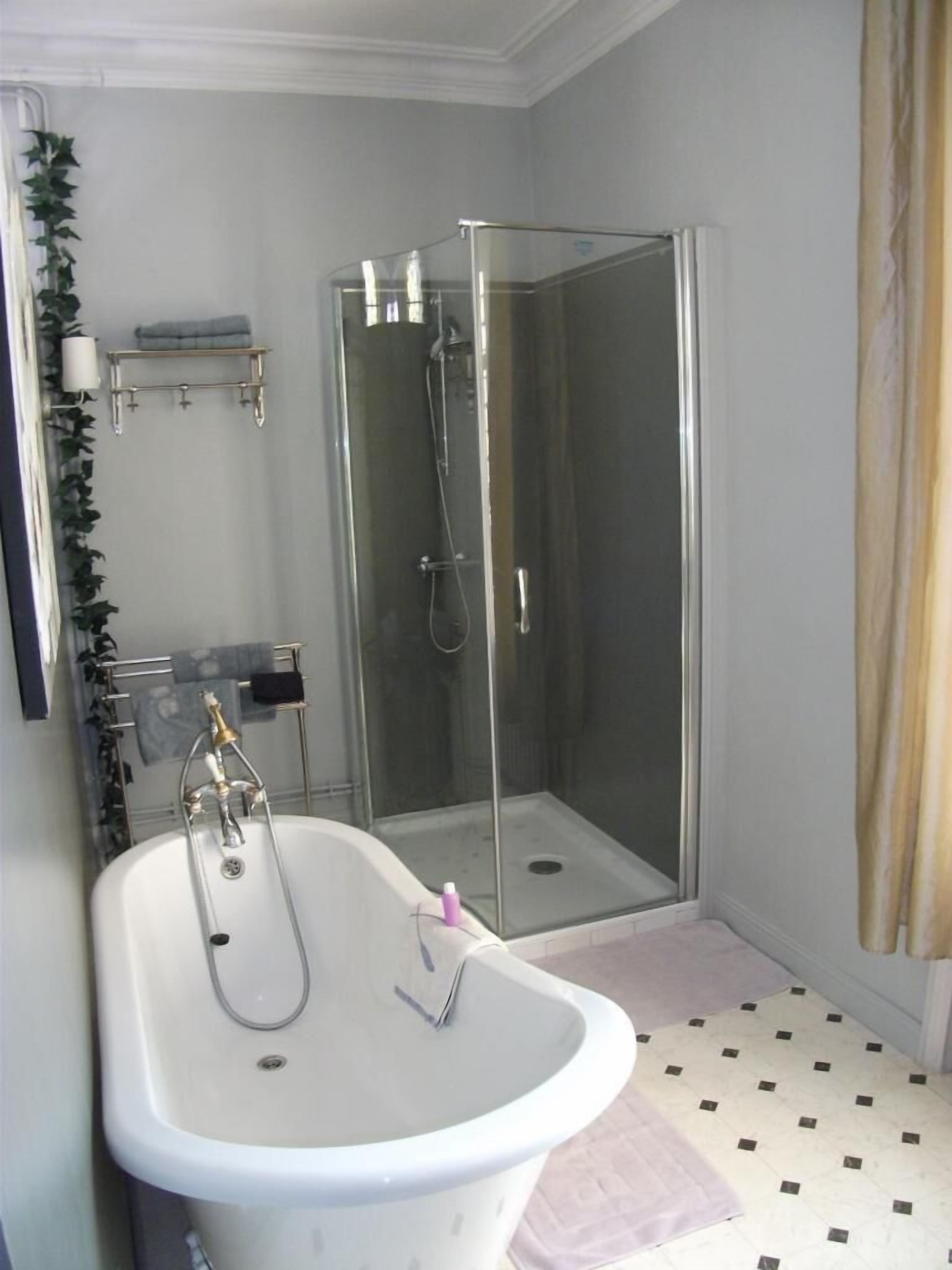 Family Suite, 2 Bedrooms (Maréchal) | Bathroom | Hair dryer, towels, soap, toilet paper