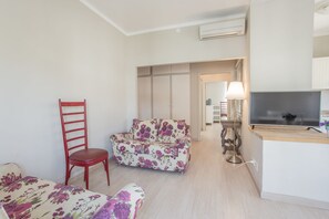 アパートメント 2 ベッドルーム | リビング エリア